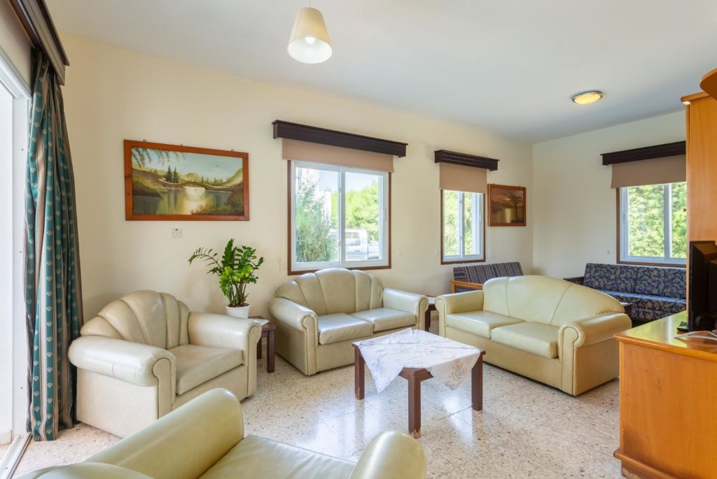 Полис Хрисохус: Argaka Sun Villa Thio Large Private Pool Walk to Beach Sea Views A C Wifi - 2147