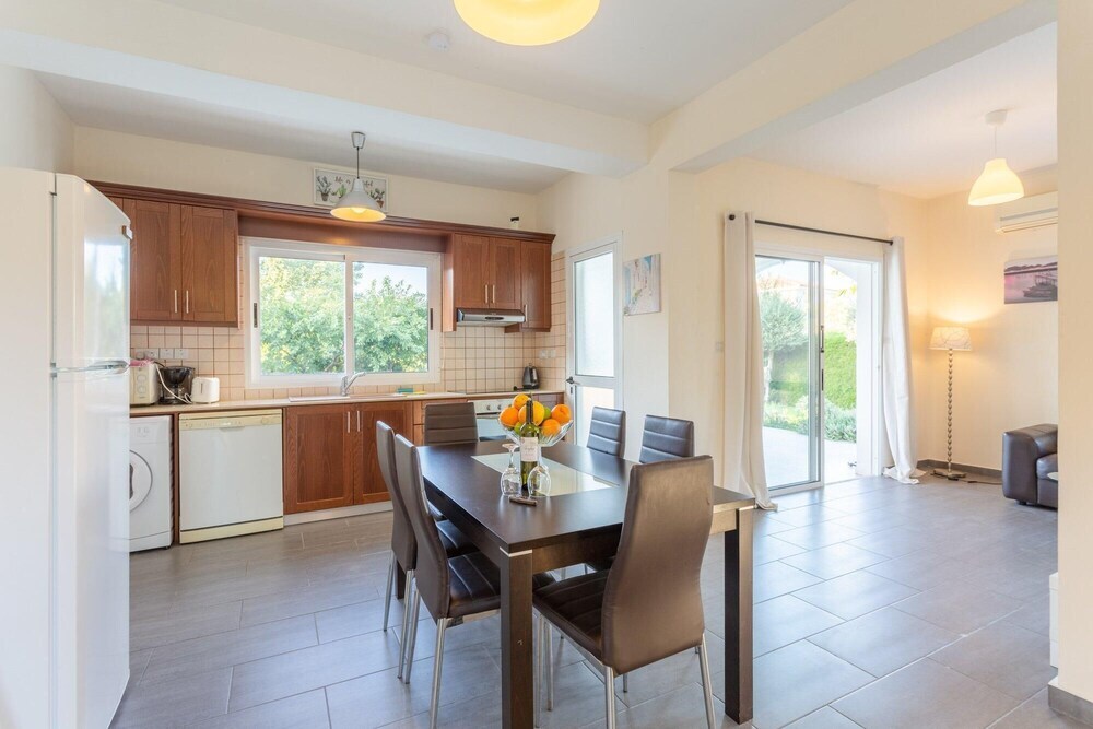 Полис Хрисохус: Sun Beach Villa Tria Large Private Pool Walk to Beach A C Wifi Car Not Required - 2282