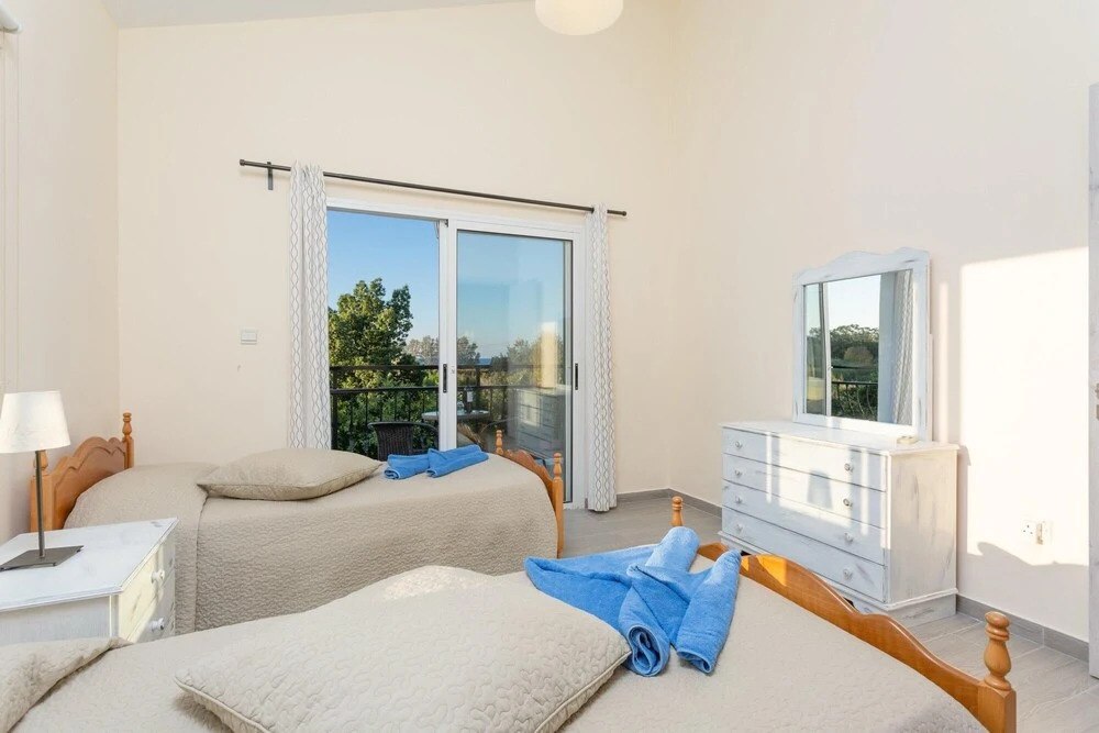 Полис Хрисохус: Sun Beach Villa Tria Large Private Pool Walk to Beach A C Wifi Car Not Required - 2282