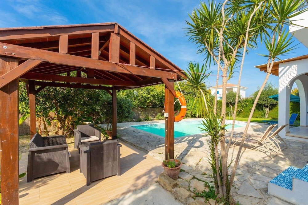 Полис Хрисохус: Sun Beach Villa Tria Large Private Pool Walk to Beach A C Wifi Car Not Required - 2282