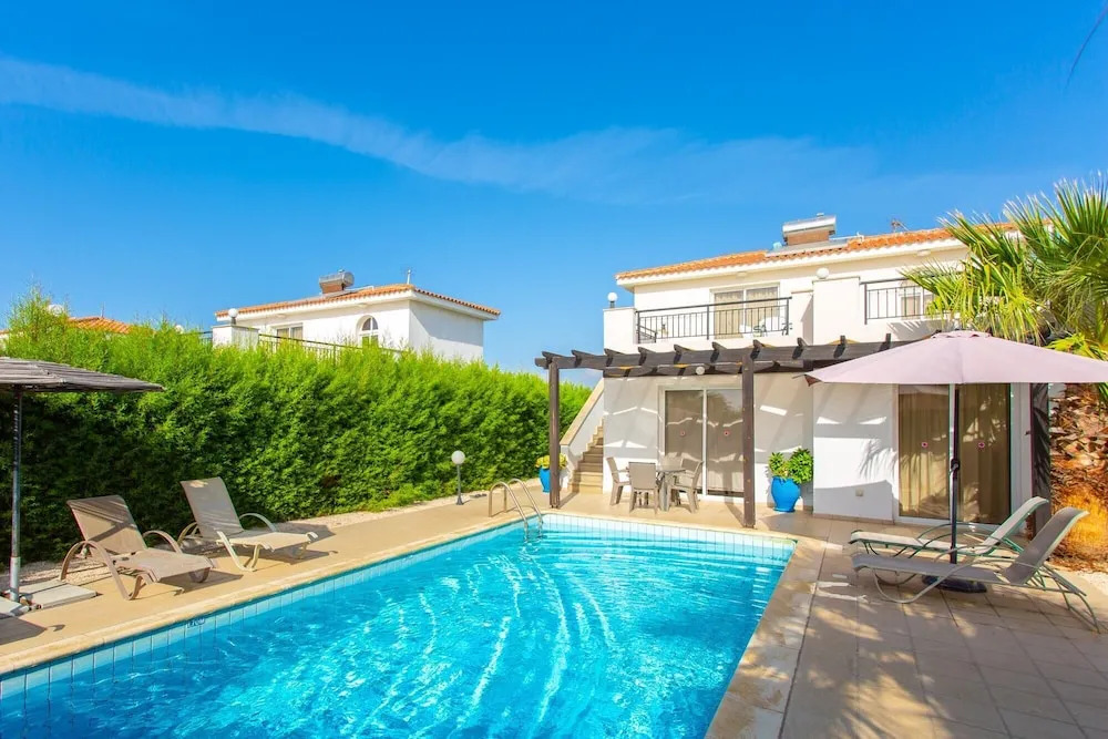 Аргака: Villa Altea