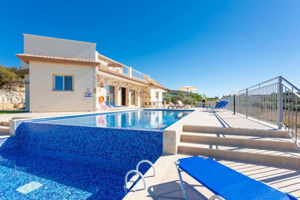 Стени: Villa Christel Large Private Pool A C Wifi Eco-friendly - 2761