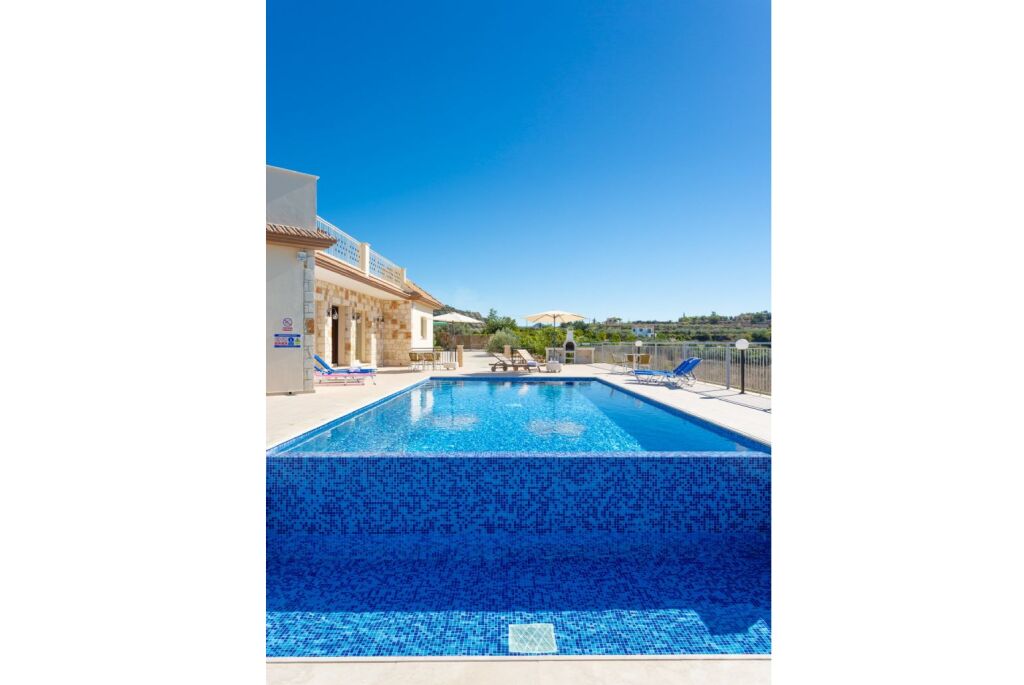 Стени: Villa Christel Large Private Pool A C Wifi Eco-friendly - 2761