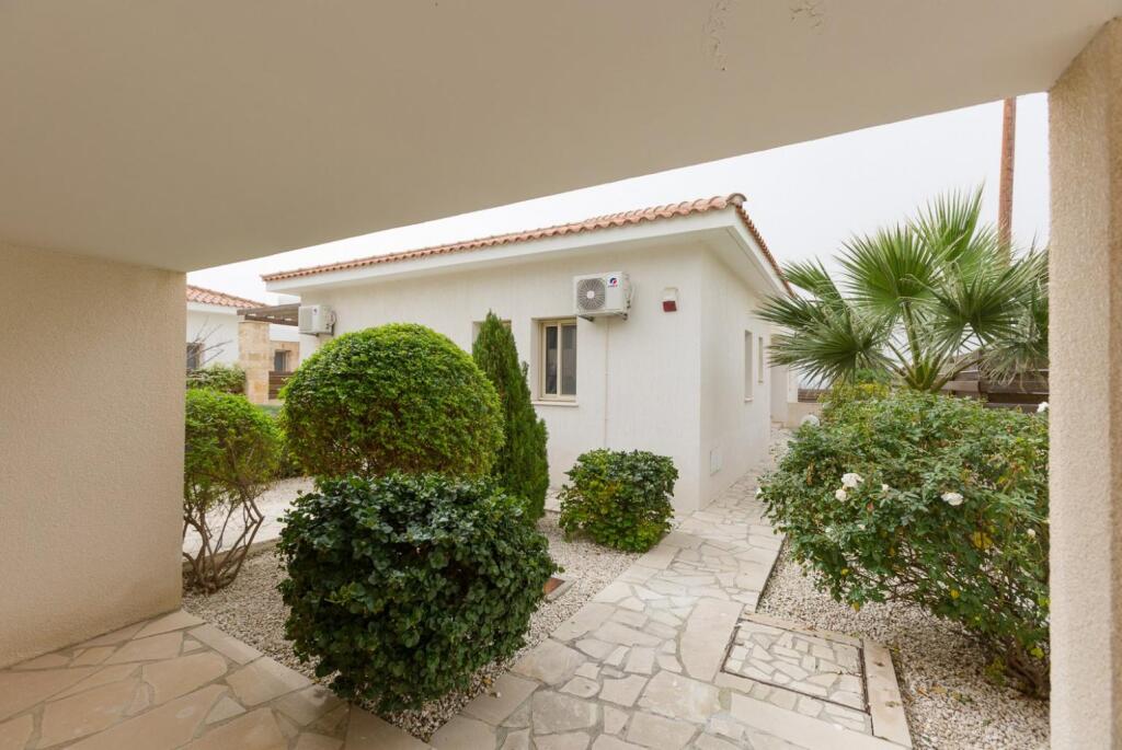 Киссонерга: Villa Felice Large Private Pool Walk to Beach Sea Views A C Wifi Car Not Required - 2776