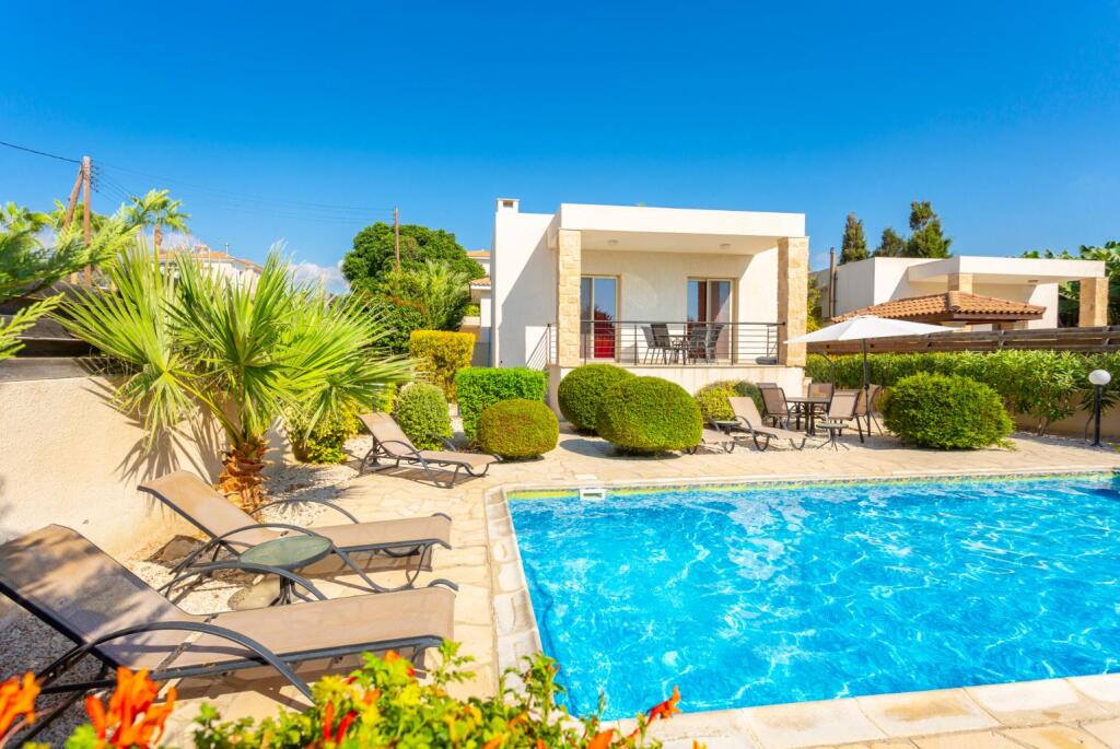Киссонерга: Villa Felice Large Private Pool Walk to Beach Sea Views A C Wifi Car Not Required - 2776