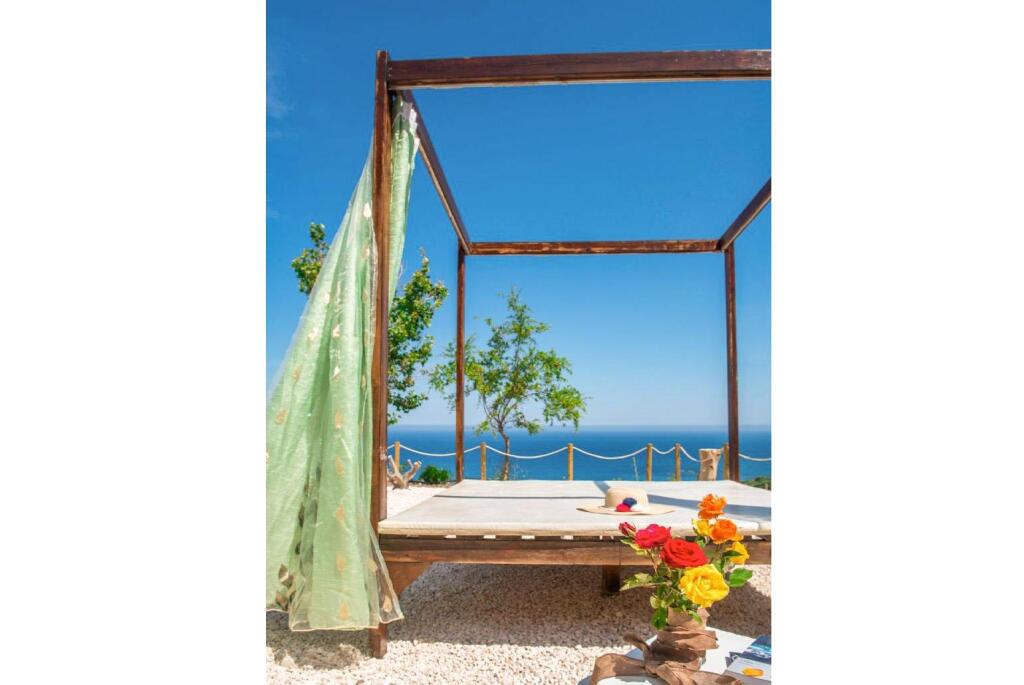 Помос: Villa Paradiso Sunset Private Pool Walk to Beach Sea Views A C Wifi - 3072