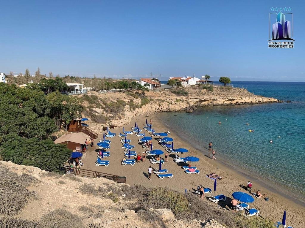 Паралимни: Sea View Villa W/ Private Pool + Beach Only 150m