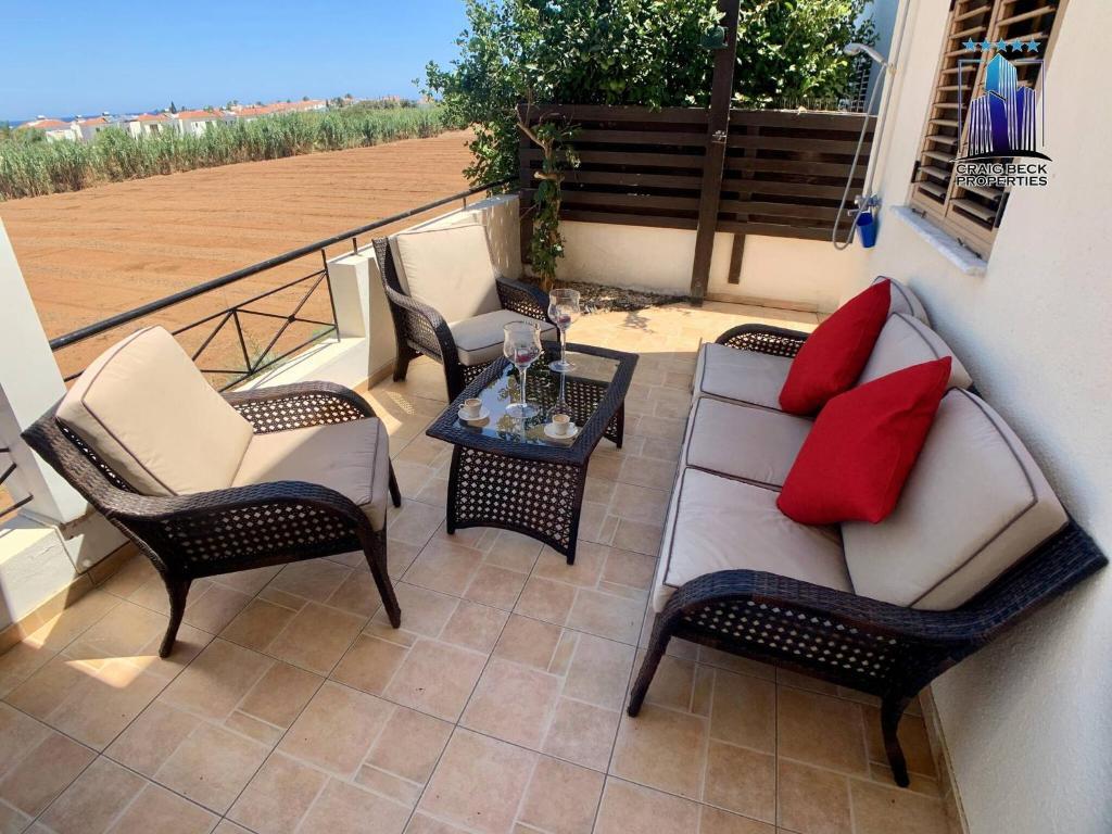 Паралимни: Sea View Villa W/ Private Pool + Beach Only 150m