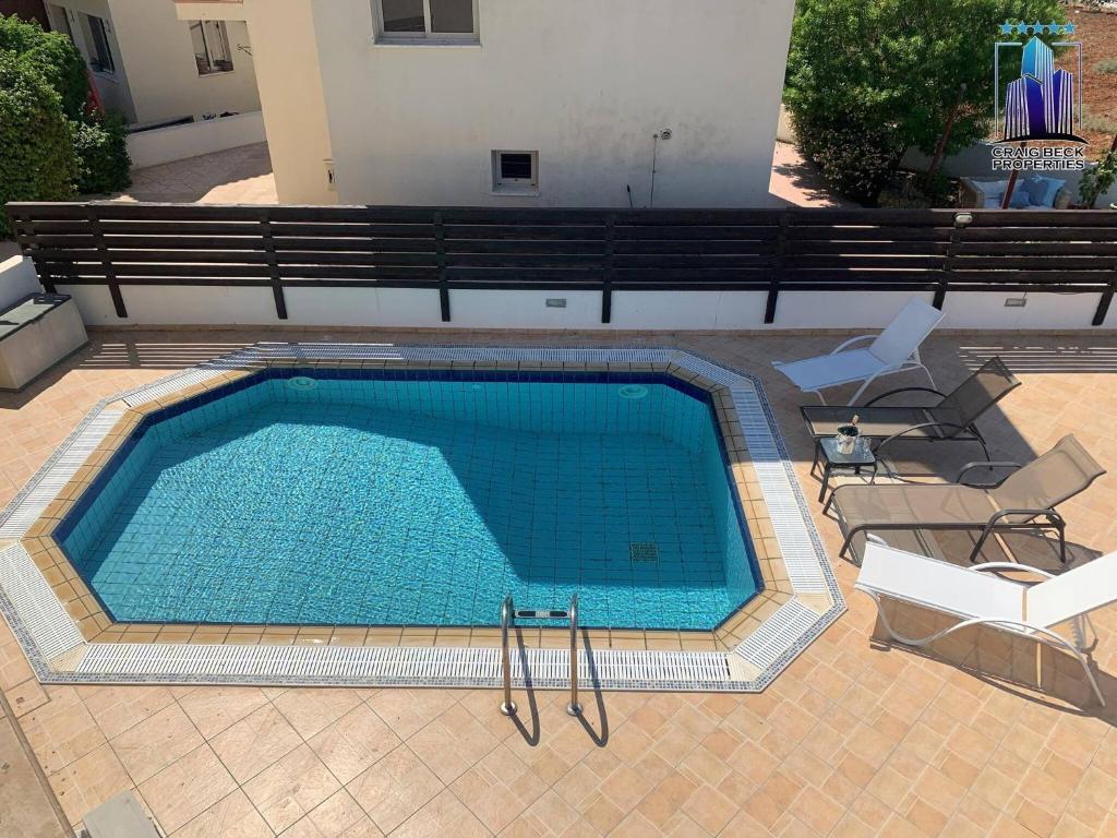 Паралимни: Sea View Villa W/ Private Pool + Beach Only 150m