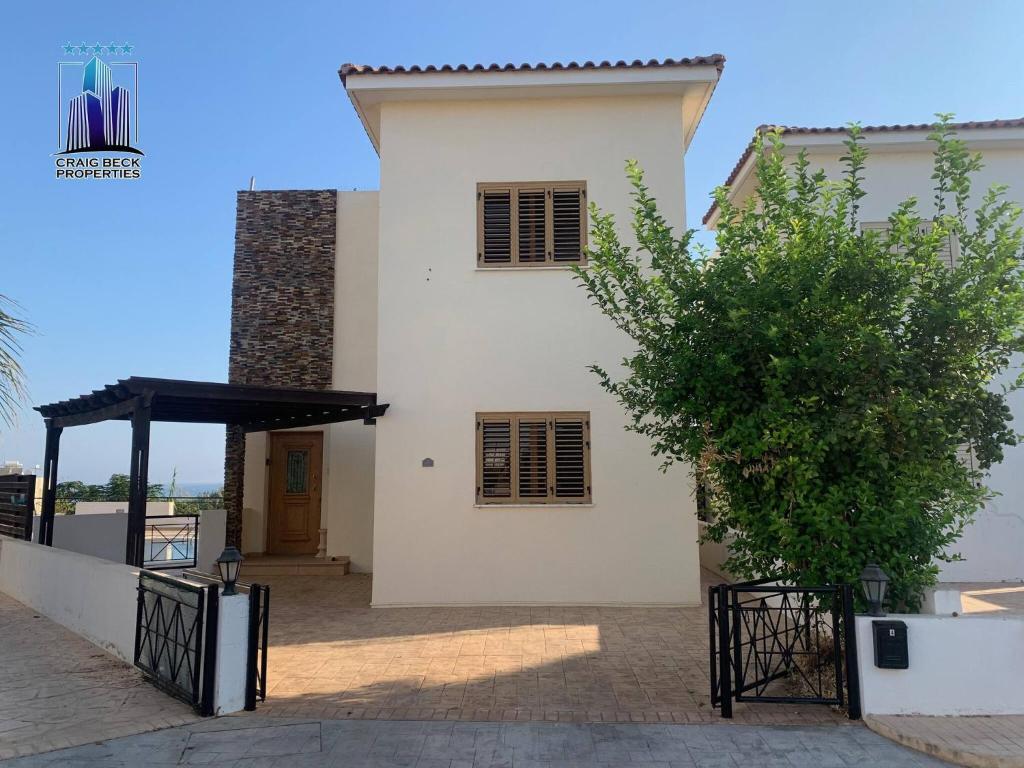 Паралимни: Sea View Villa W/ Private Pool + Beach Only 150m