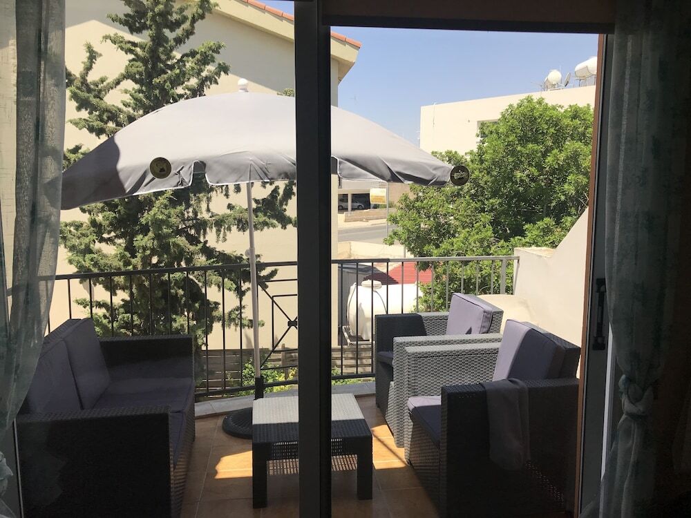 Паралимни: Bambos Apartment