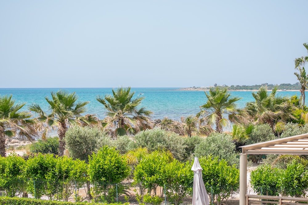 Айя-Напа: Sea front Villa Dagi - Gorgona Complex