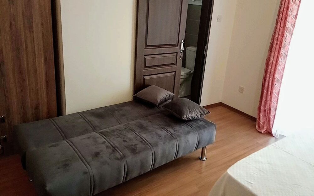 Авгору: Longbeach Studio Apartment