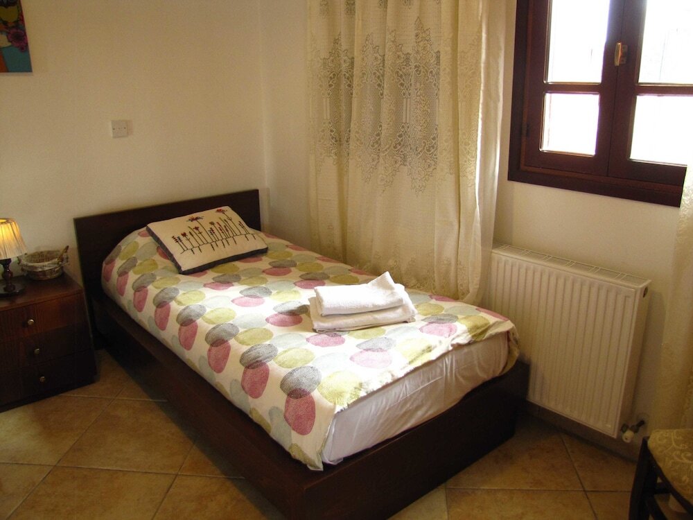 Полис Хрисохус: Webooking Theodora Villa