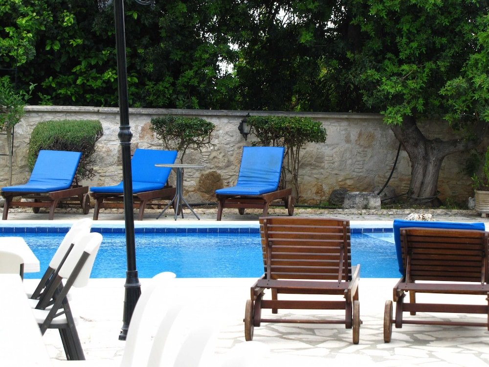 Полис Хрисохус: Webooking Theodora Villa