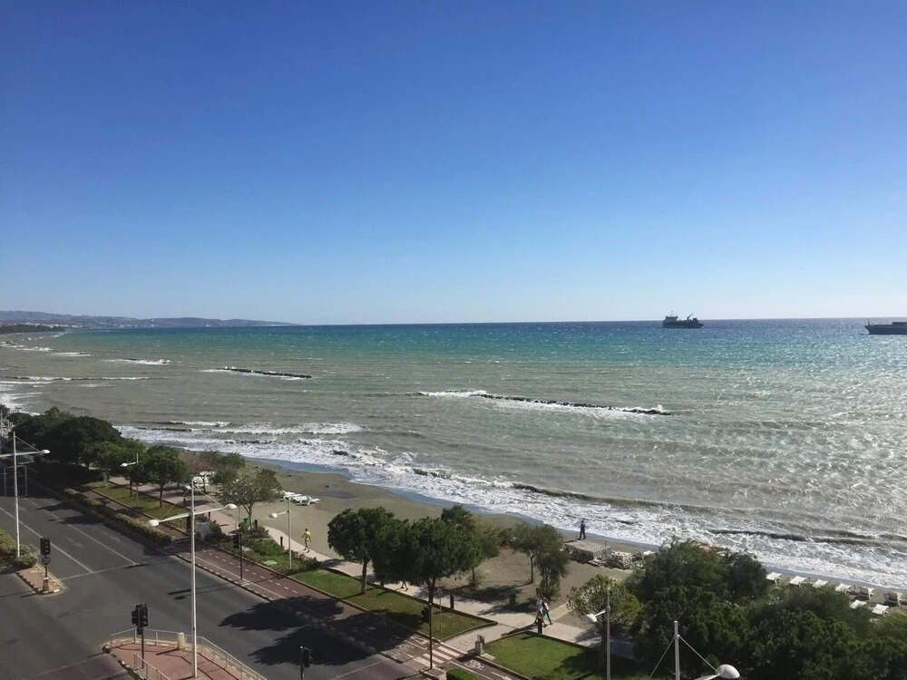 Лимассол: Blue Coast