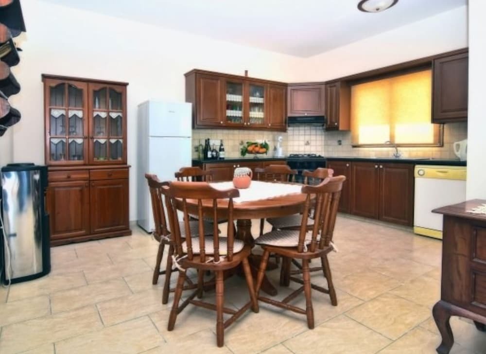 Полис Хрисохус: Villa Christodoula
