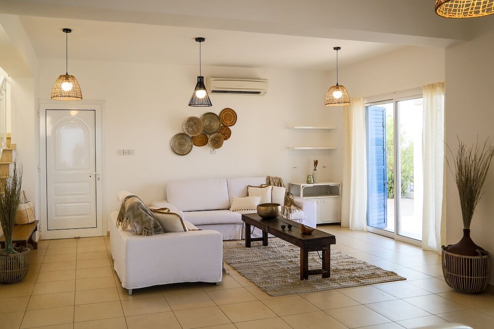 Паралимни: Phaedrus Living: Seaside Luxury Villa Anafi
