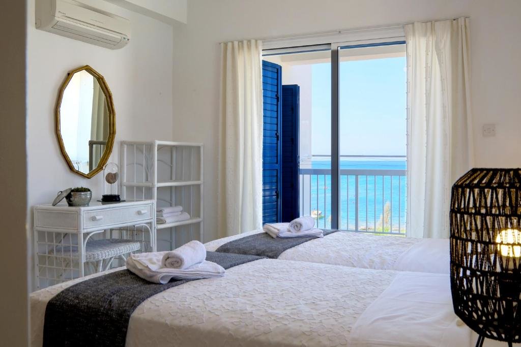 Паралимни: Phaedrus Living: Seaside Luxury Villa Anafi