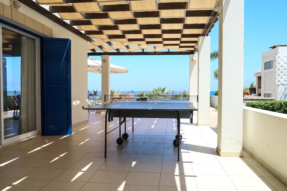 Паралимни: Phaedrus Living: Seaside Luxury Villa Anafi