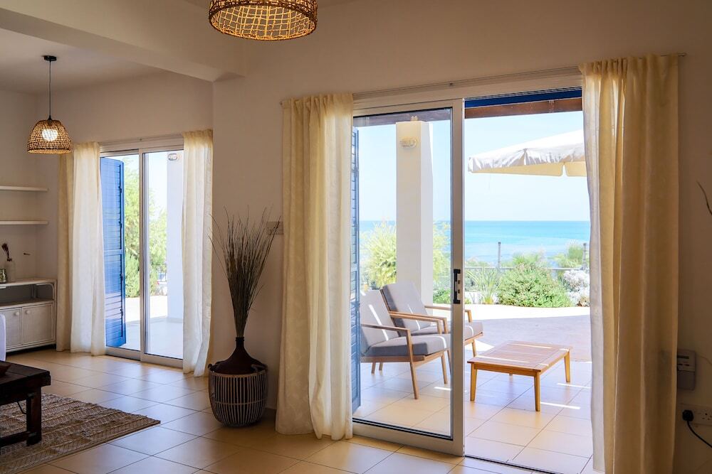 Паралимни: Phaedrus Living: Seaside Luxury Villa Anafi
