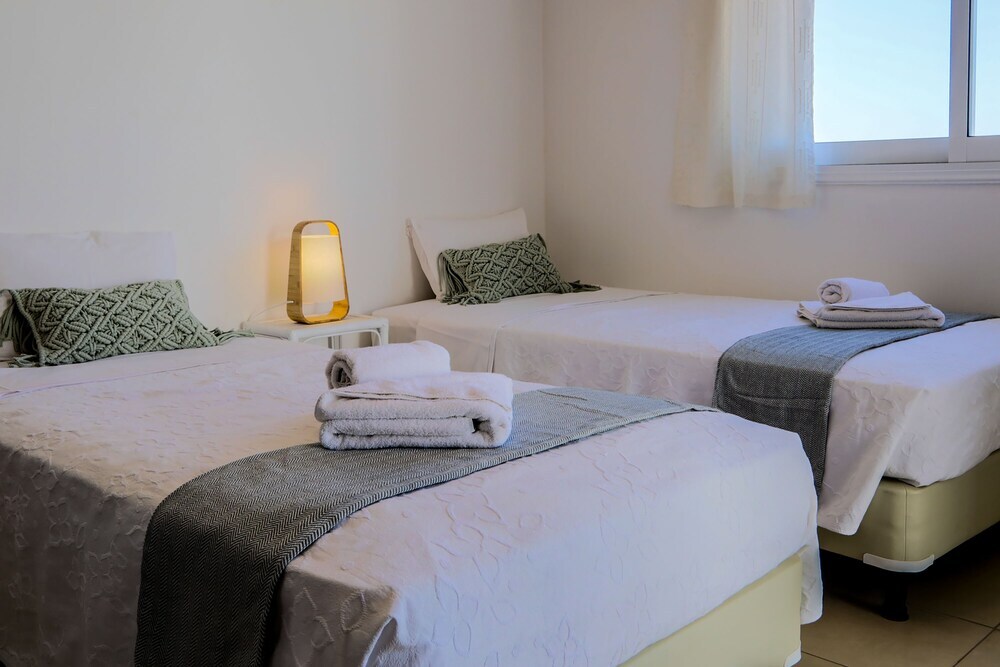 Паралимни: Phaedrus Living: Seaside Luxury Villa Anafi