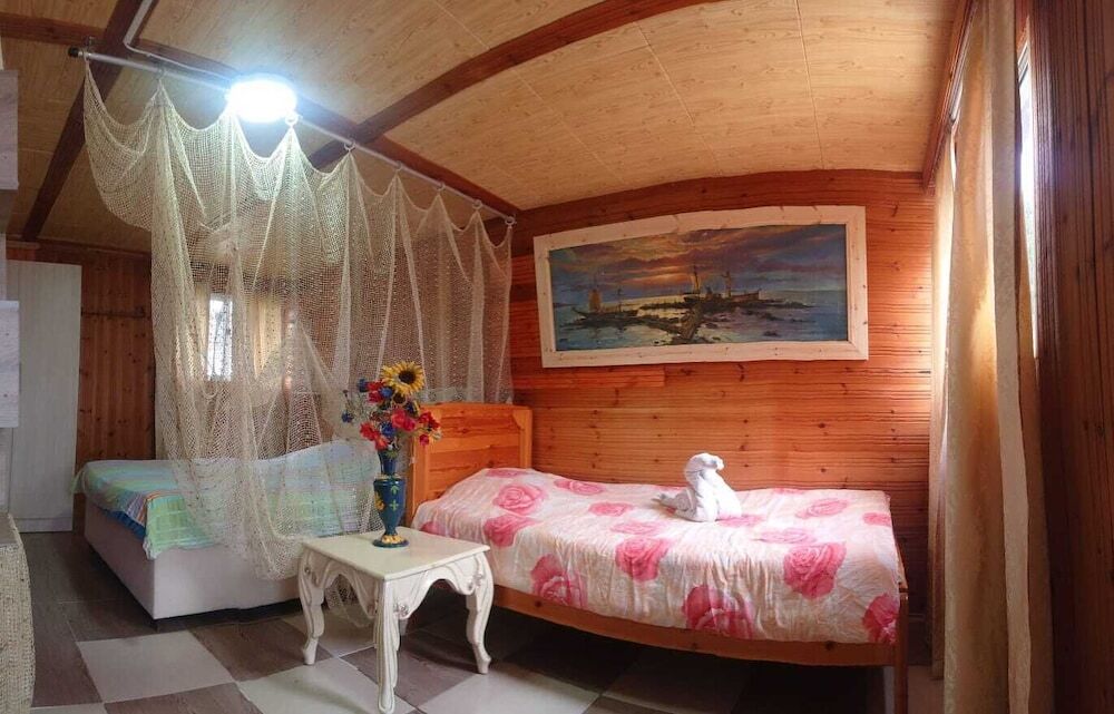 Алсанджак: Green Bungalow