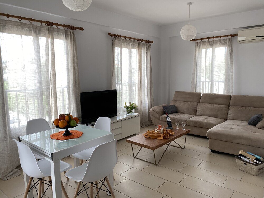 Пафос: Seashell Apartments