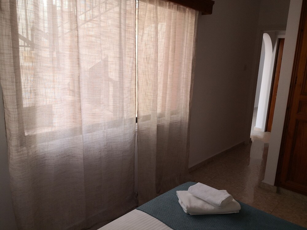 Пафос: Seashell Apartments