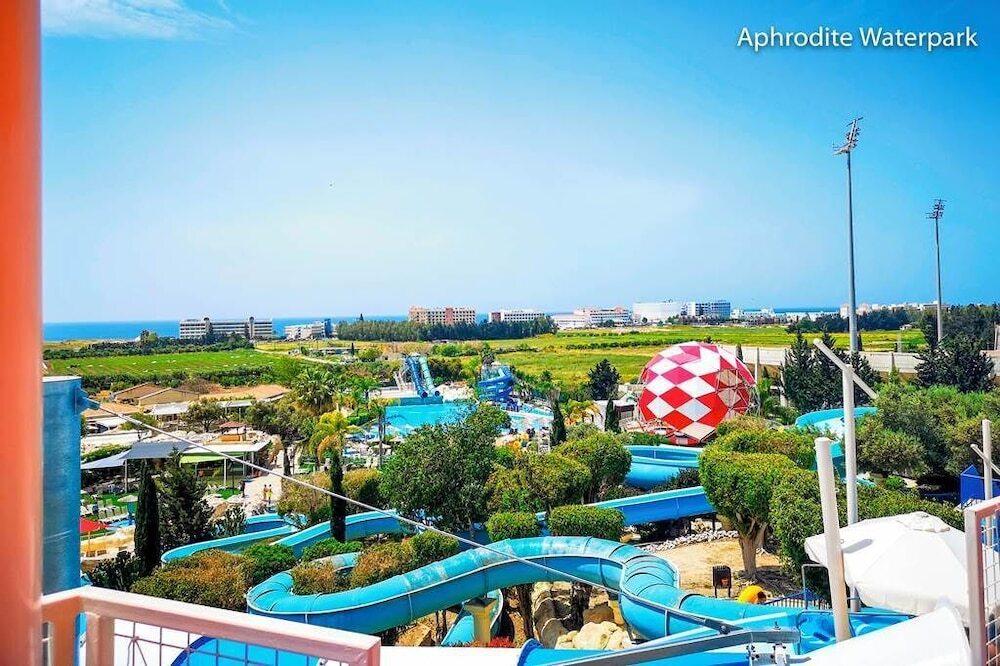 Пафос: Seashell Apartments
