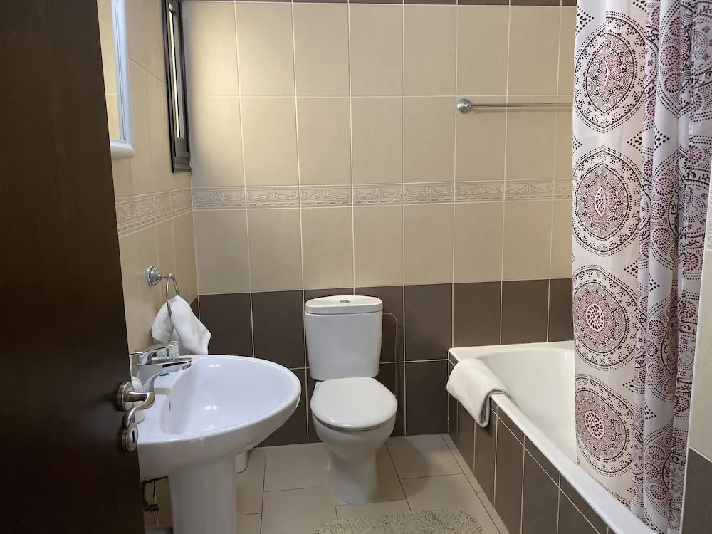 Пафос: Seashell Apartments