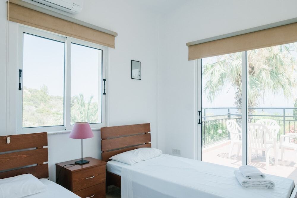 Нео Хорио: Aphrodite Villa