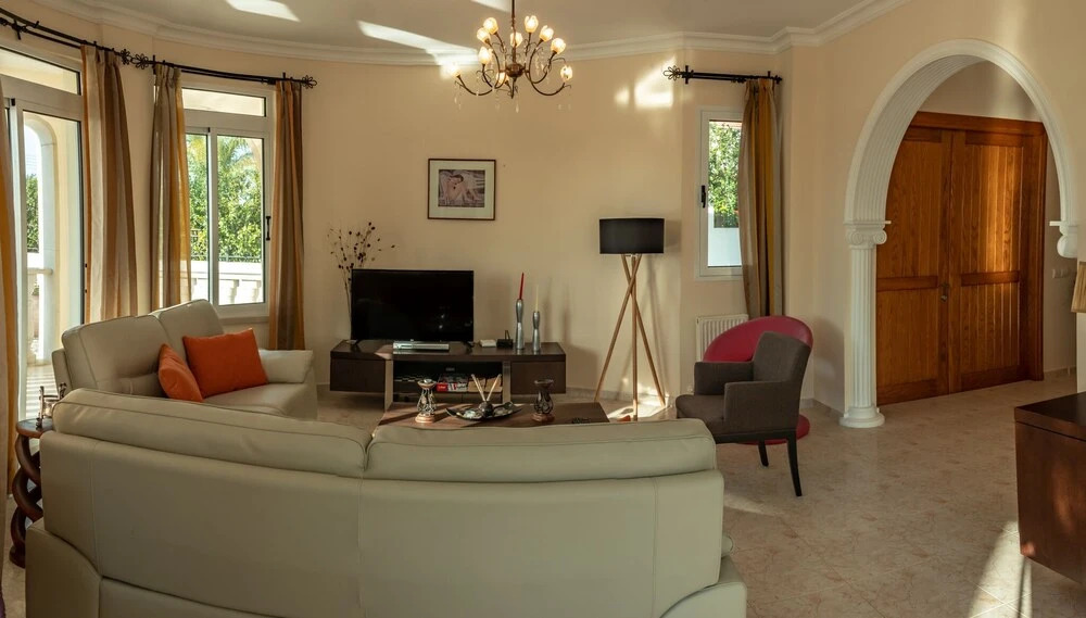 Полис Хрисохус: Komissa Villa