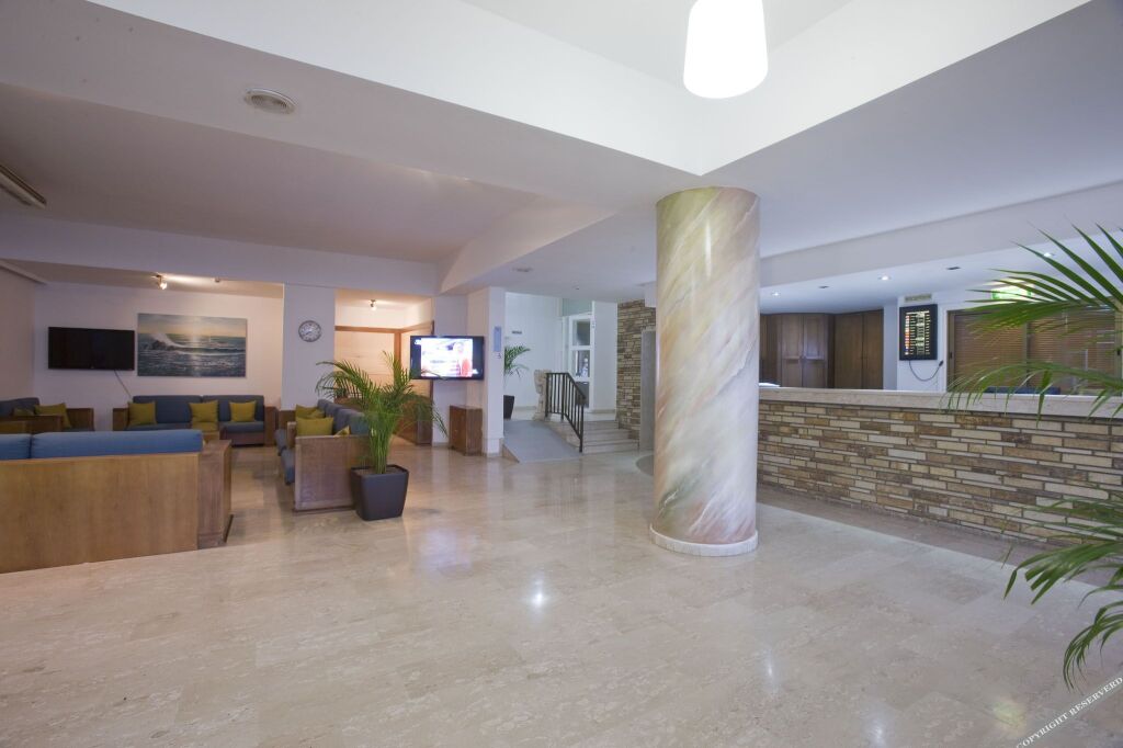 Паралимни: Vrissaki Hotel Apartments