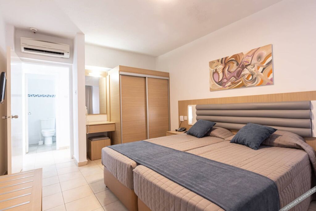 Паралимни: Vrissaki Hotel Apartments