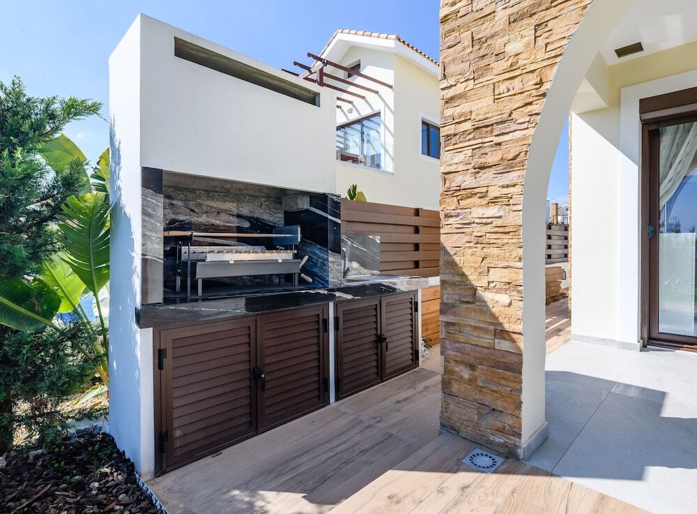 Айя-Напа: Serenity Seafront Villa