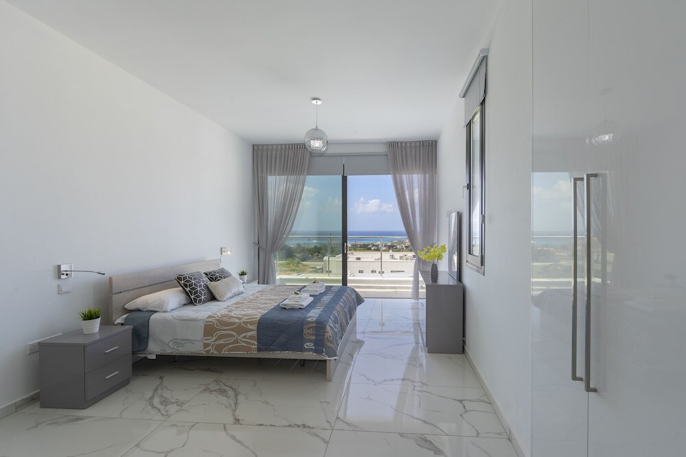 Пафос: Villa Andromeda Sea Caves