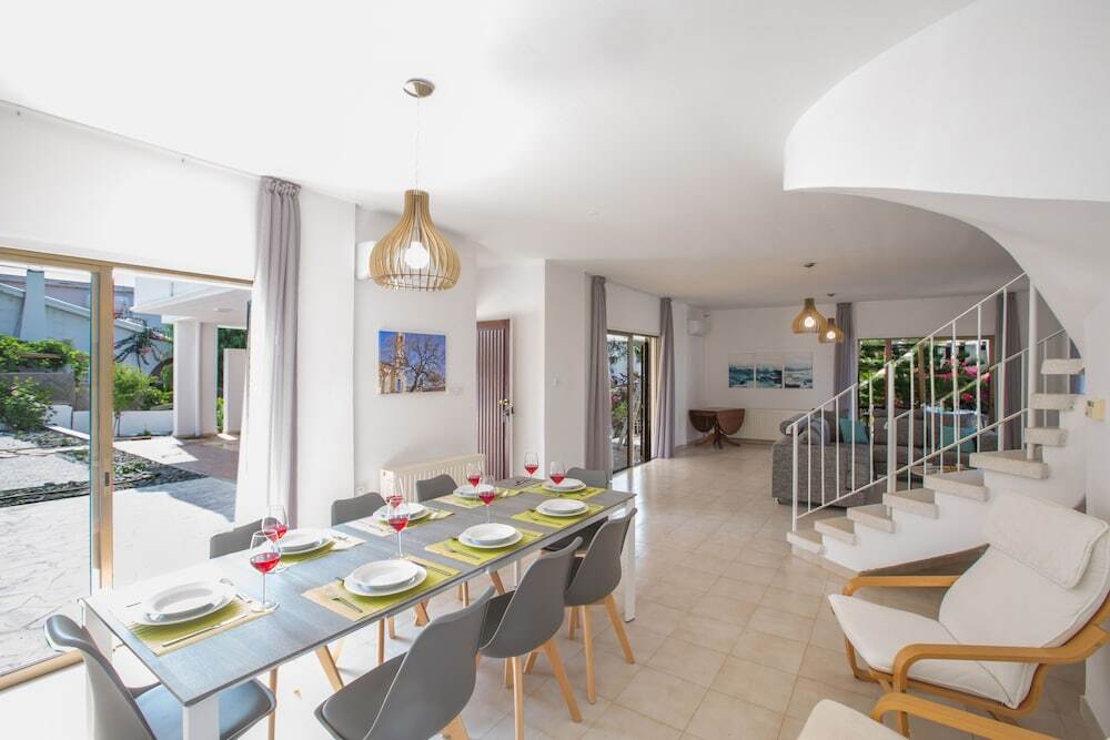 Villa Rosie, Modern 4bdr Ayia Napa Villa With Pool — фото 6