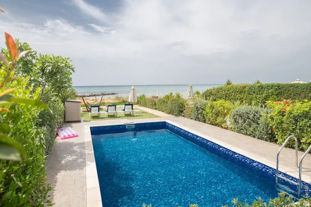Айя-Напа: Villa Suri, Luxury Seafront Villa