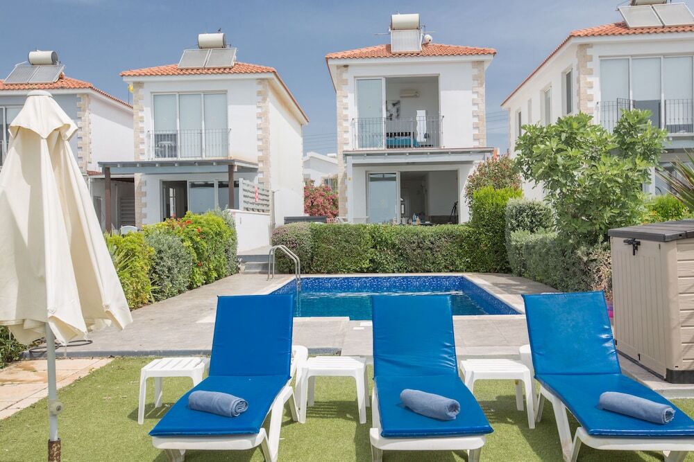 Айя-Напа: Villa Suri, Luxury Seafront Villa