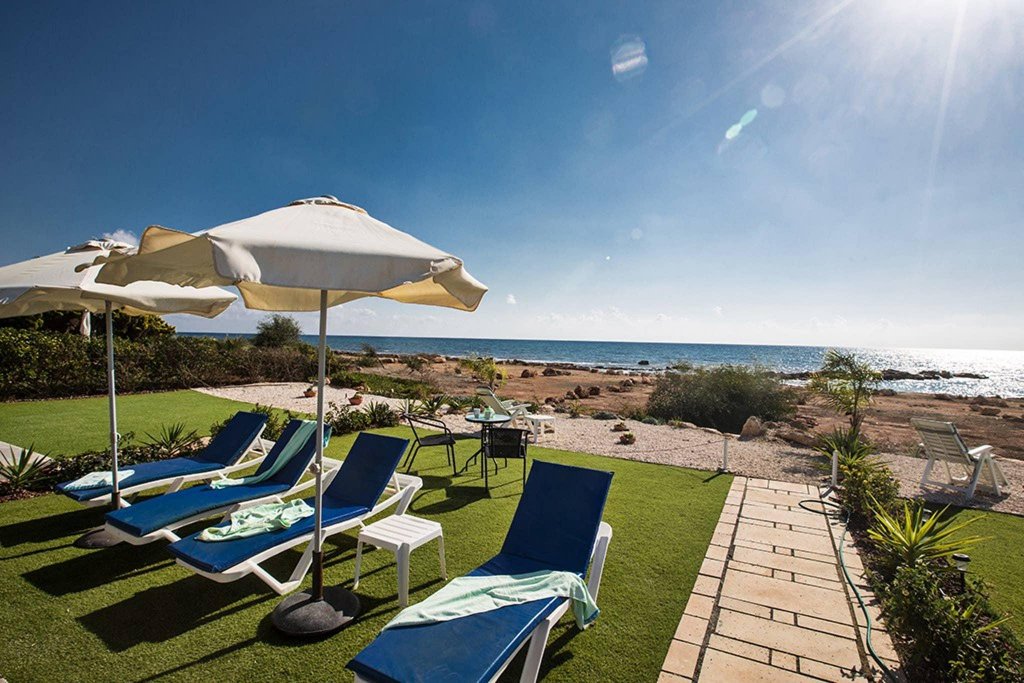 Айя-Напа: Villa Suri, Luxury Seafront Villa
