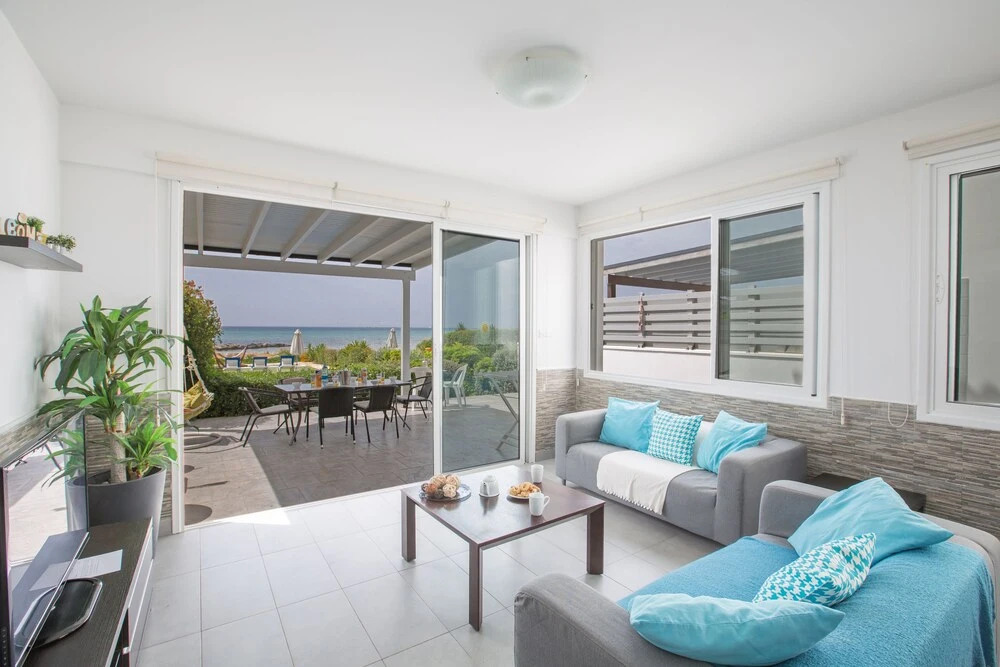 Айя-Напа: Villa Suri, Luxury Seafront Villa