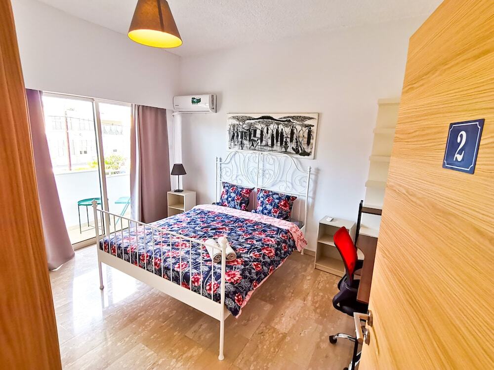 Ларнака: Central Square Nomadic Rooms