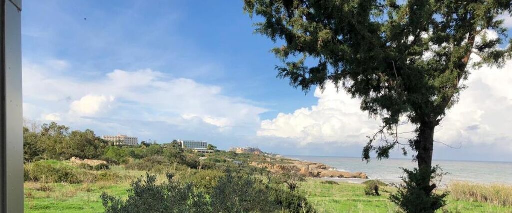 Алсанджак: Villa Alsancak Girne