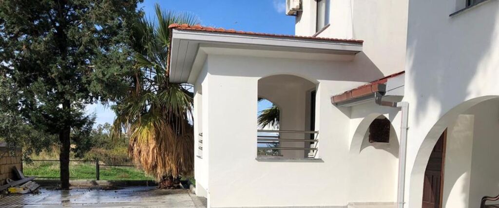 Алсанджак: Villa Alsancak Girne