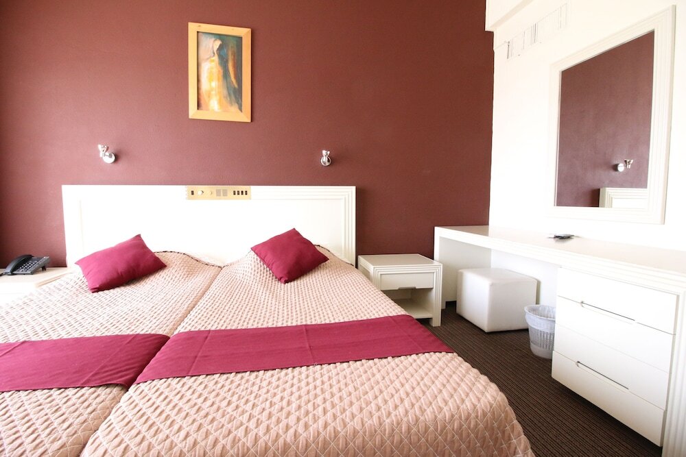 Пафос: Hotel Kings Annex