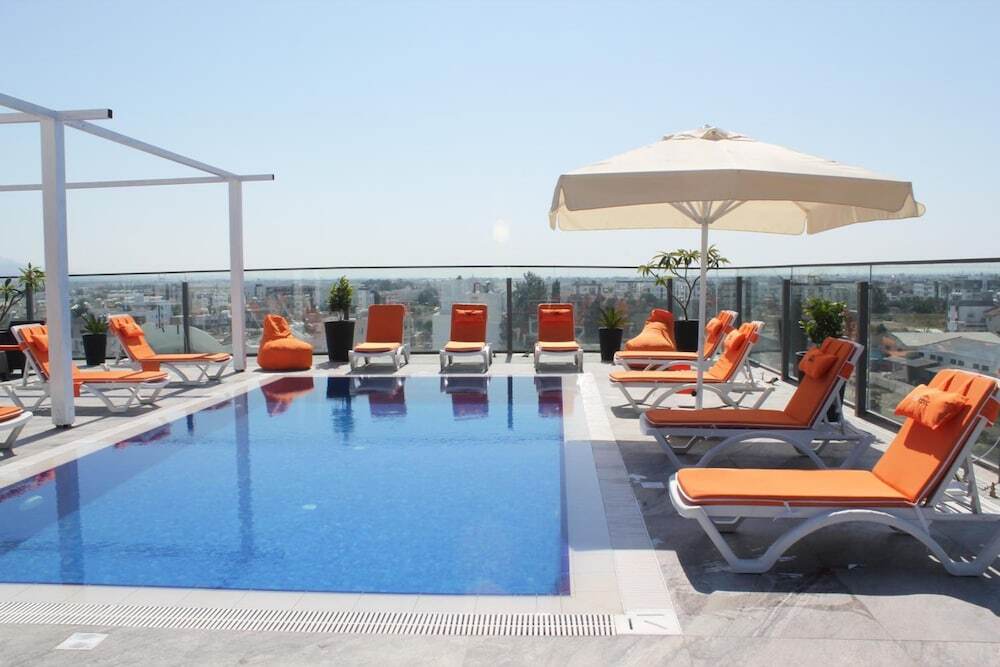 Никосия: Sky Roof Hotel