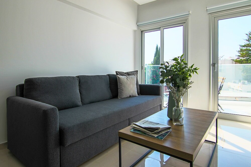 Пафос: Phaedrus Living: Seaside Luxury Flat Lighthouse 65