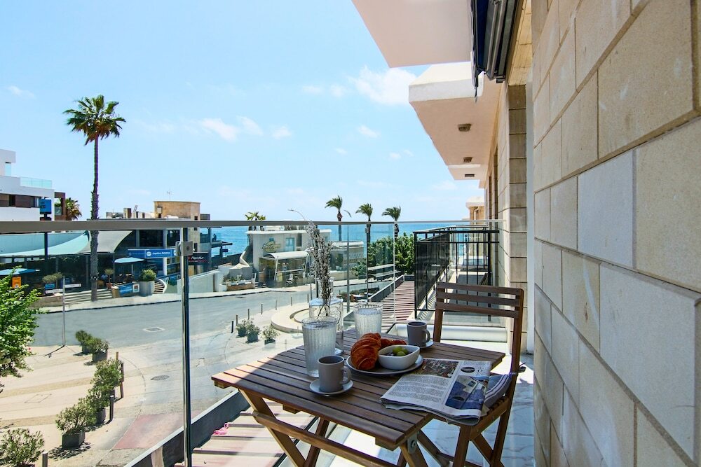 Phaedrus Living: Seaside Luxury Flat Athina 21 — фото 6