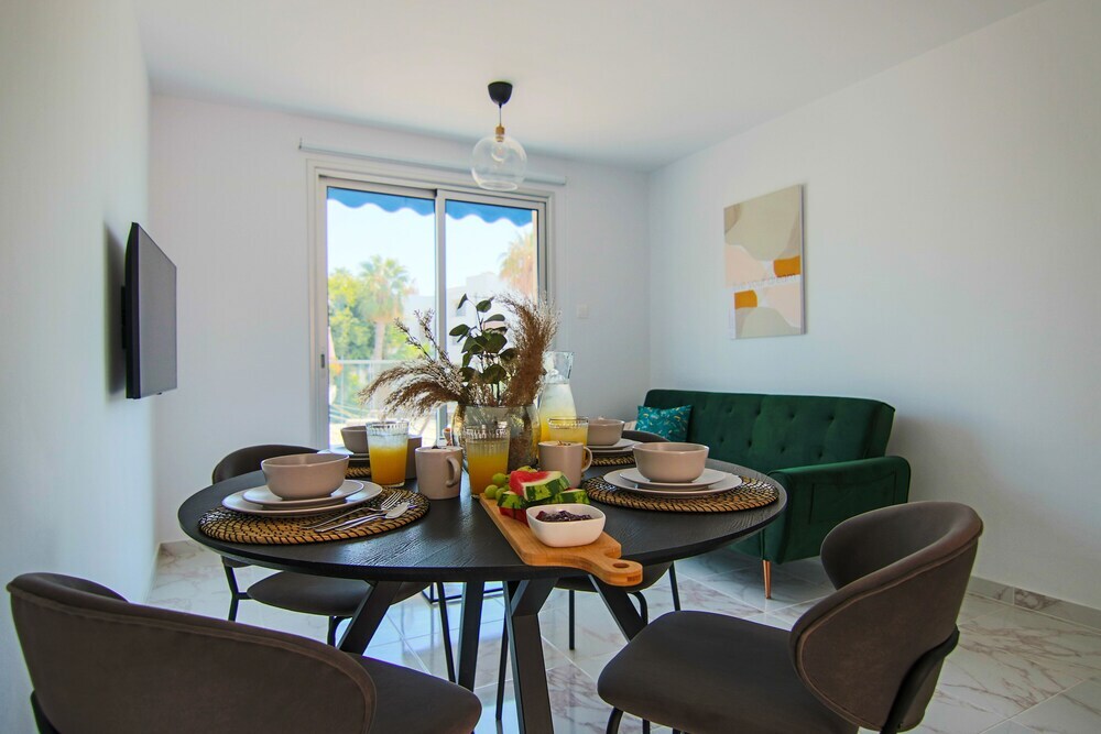 Пафос: Phaedrus Living: Seaside Luxury Flat Athina 21